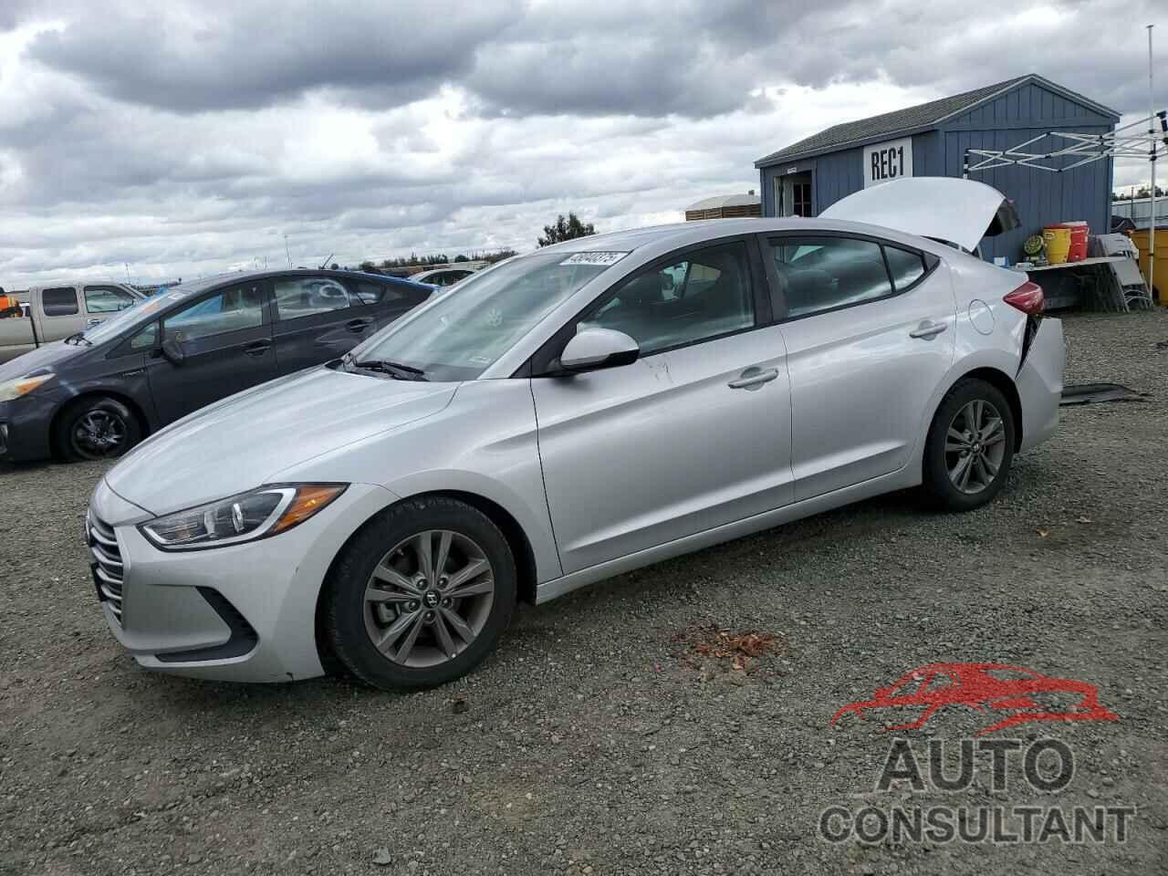 HYUNDAI ELANTRA 2018 - 5NPD84LF5JH219025