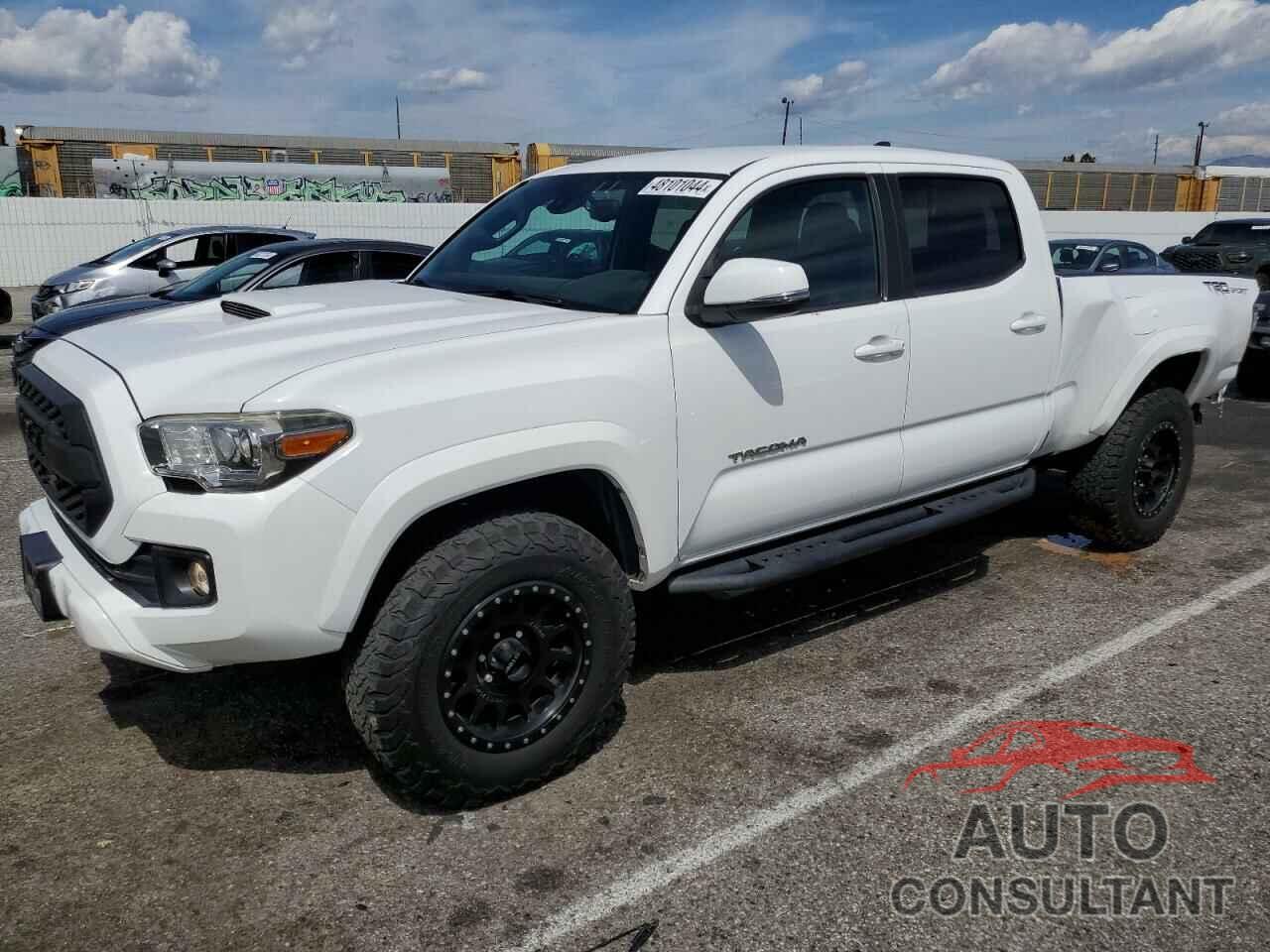 TOYOTA TACOMA 2018 - 3TMBZ5DN1JM016207
