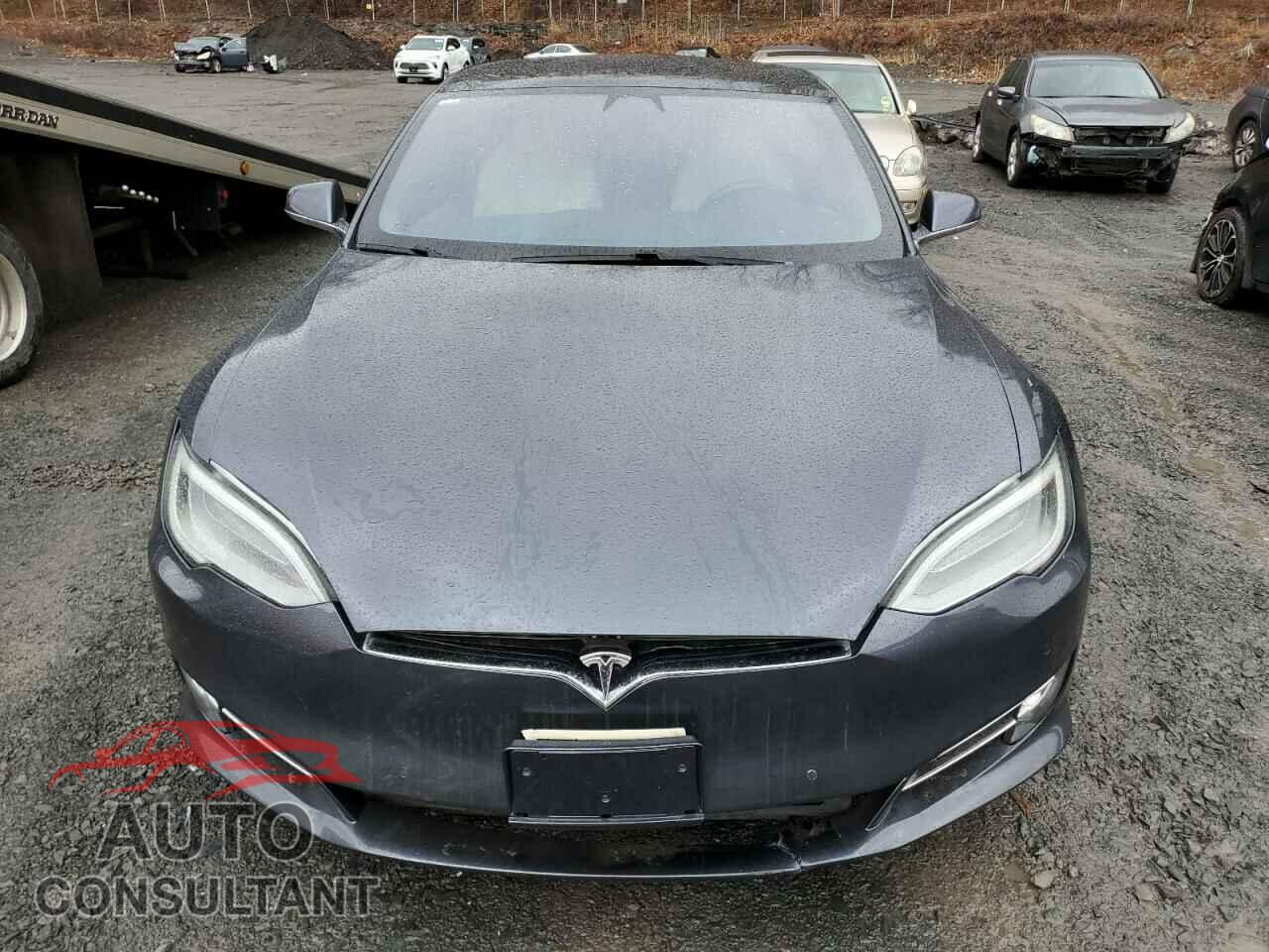 TESLA MODEL S 2020 - 5YJSA1E25LF369772