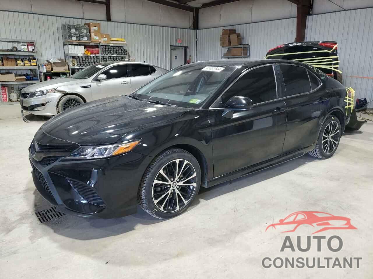 TOYOTA CAMRY 2018 - JTNB11HK7J3022316