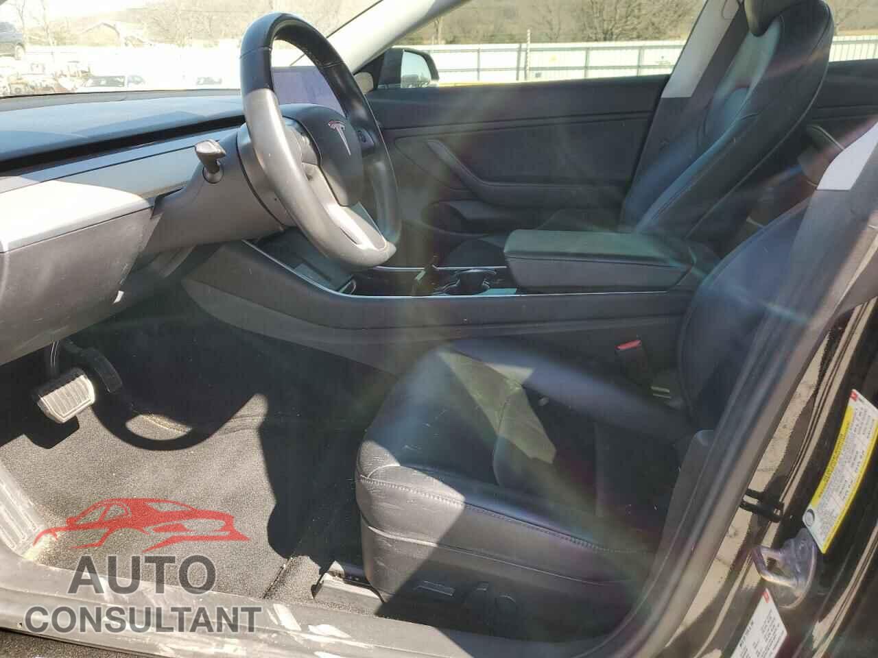 TESLA MODEL 3 2018 - 5YJ3E1EA9JF056673