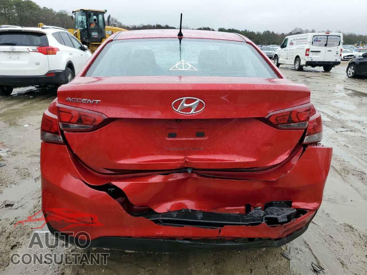 HYUNDAI ACCENT 2018 - 3KPC24A33JE008481
