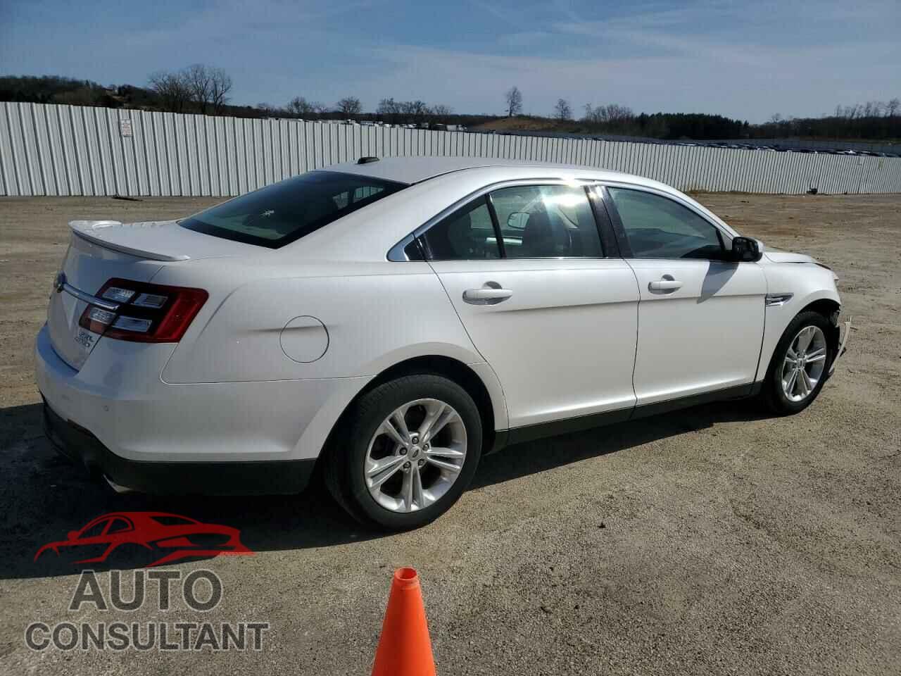 FORD TAURUS 2013 - 1FAHP2E84DG111713