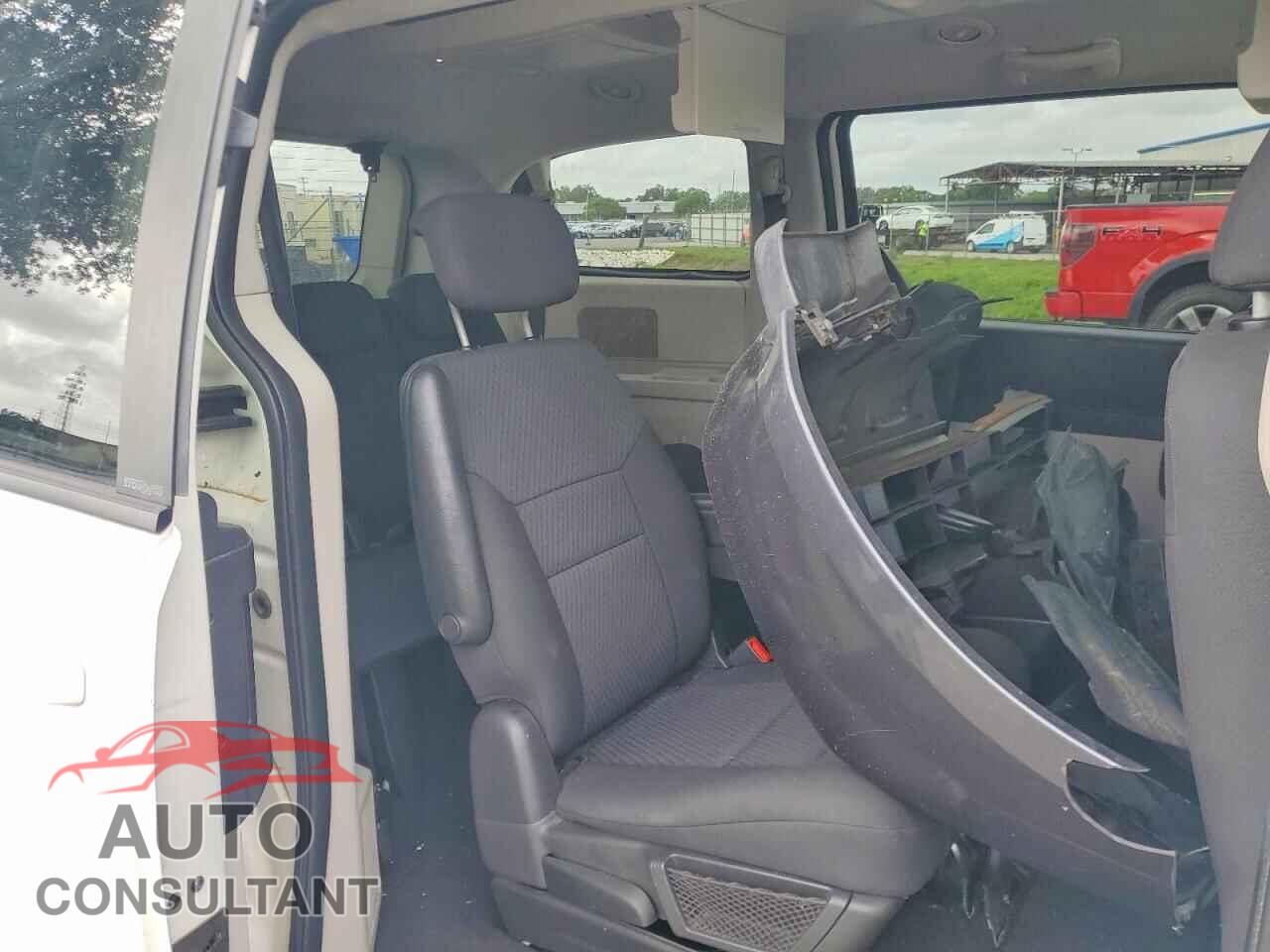 DODGE CARAVAN 2010 - 2D4RN5D11AR211582