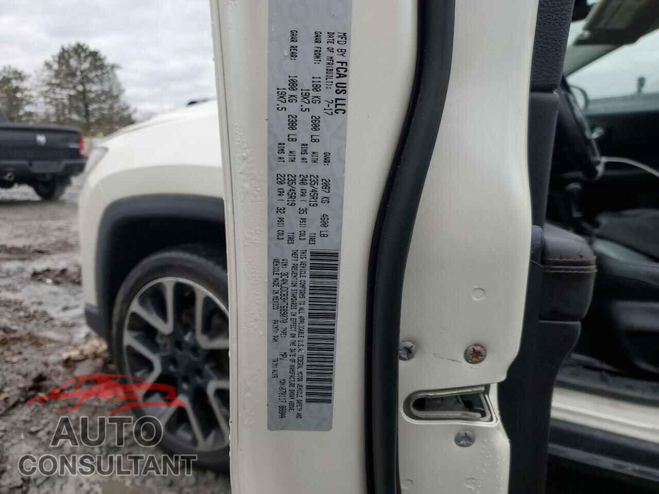 JEEP COMPASS 2017 - 3C4NJDCB3HT689070