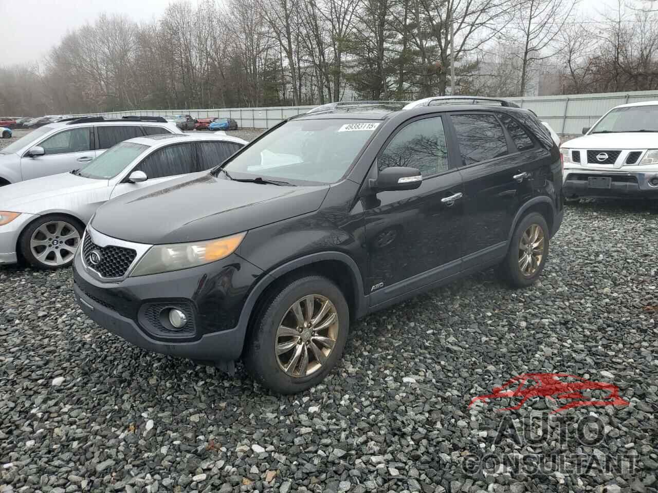 KIA SORENTO 2011 - 5XYKUDA21BG097310