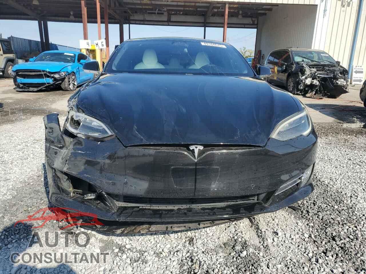 TESLA MODEL S 2018 - 5YJSA1E28JF231866