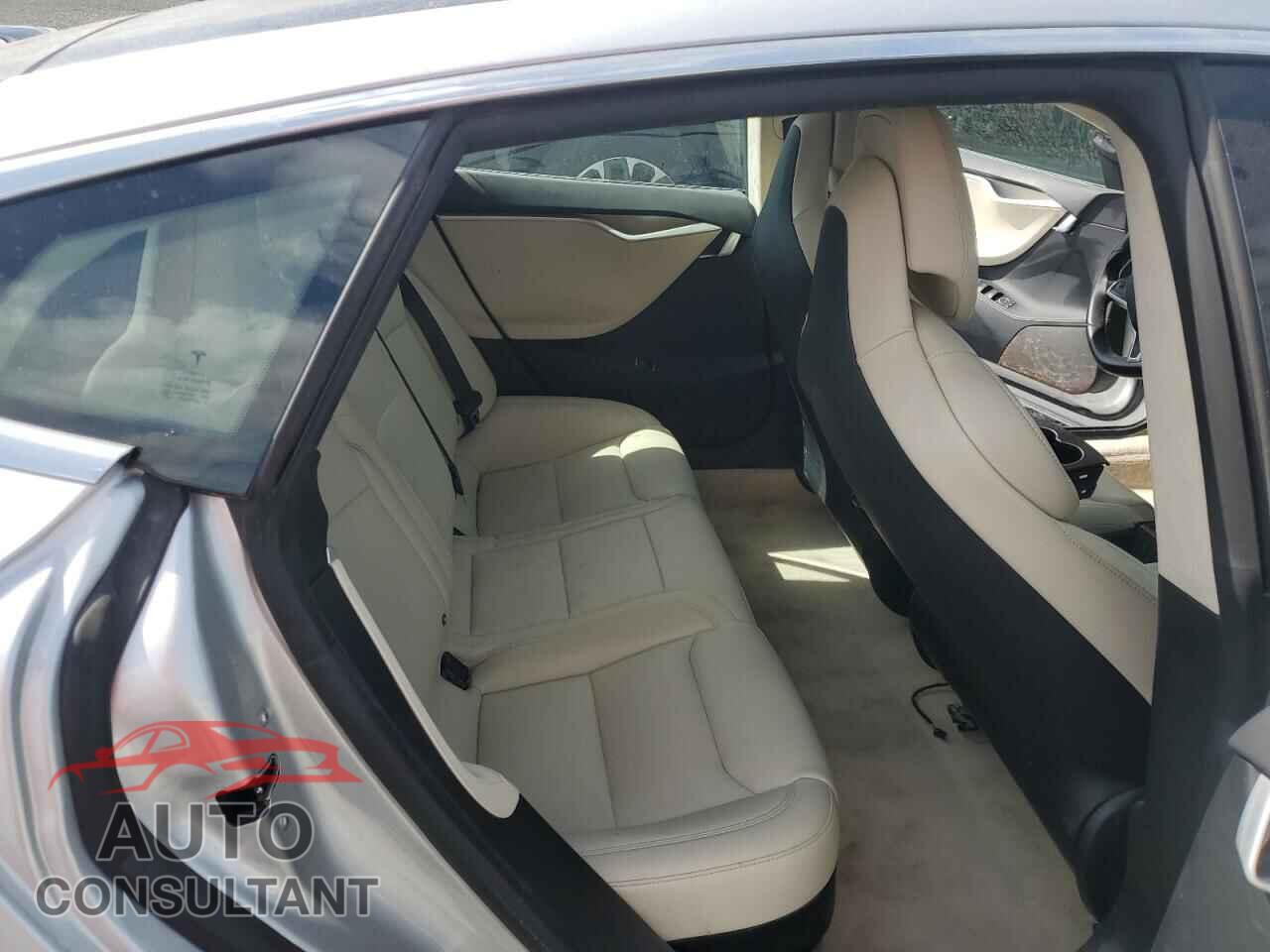 TESLA MODEL S 2017 - 5YJSA1E13HF219724