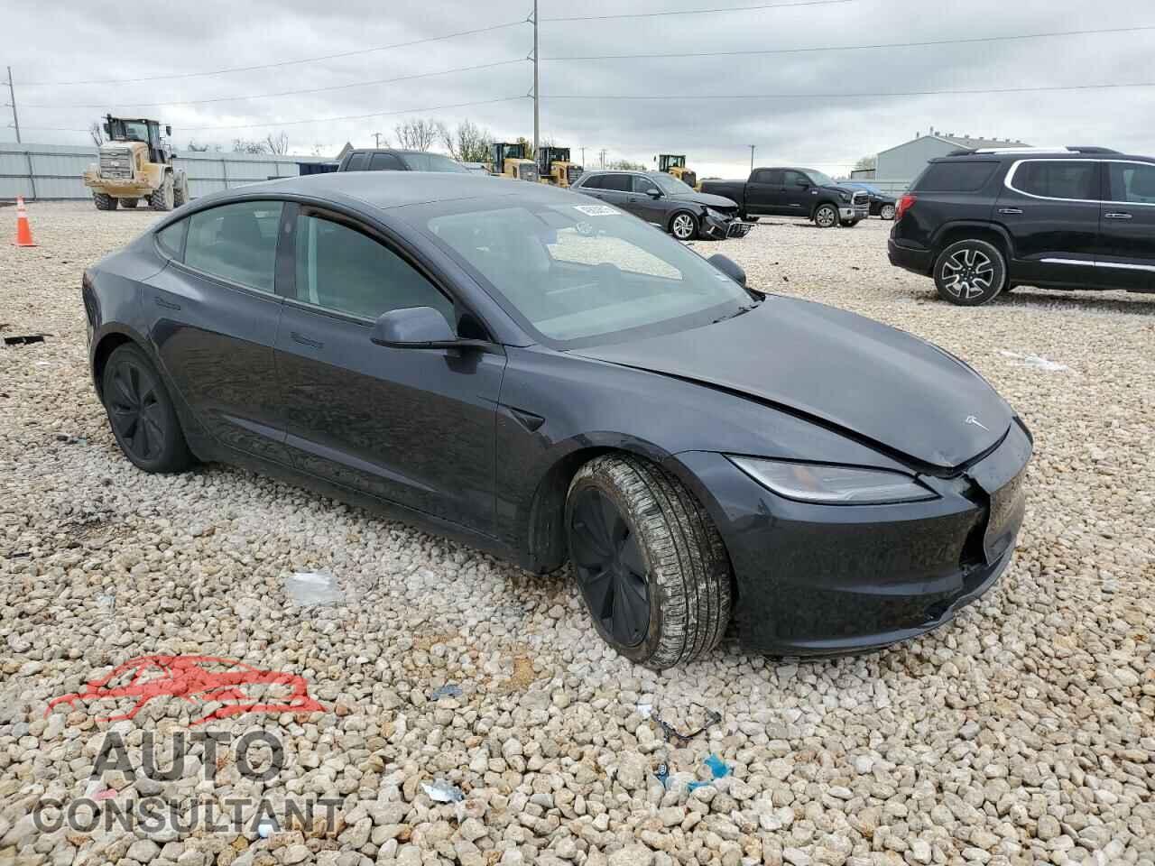 TESLA MODEL 3 2024 - 5YJ3E1EA0RF739034