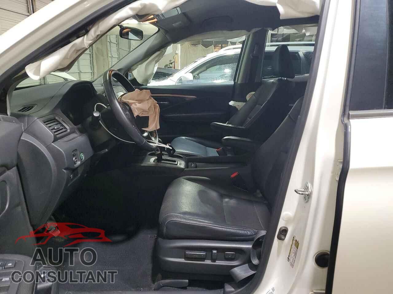 HONDA RIDGELINE 2018 - 5FPYK3F55JB002032