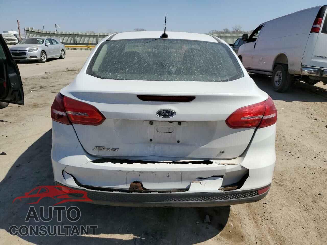 FORD FOCUS 2017 - 1FADP3F24HL304570