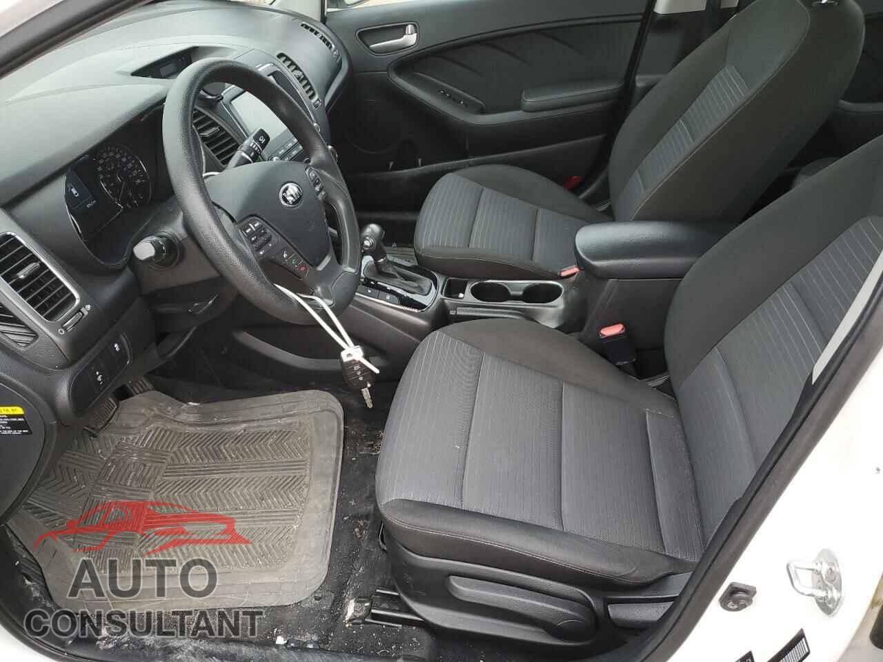 KIA FORTE 2017 - 3KPFL4A74HE124280