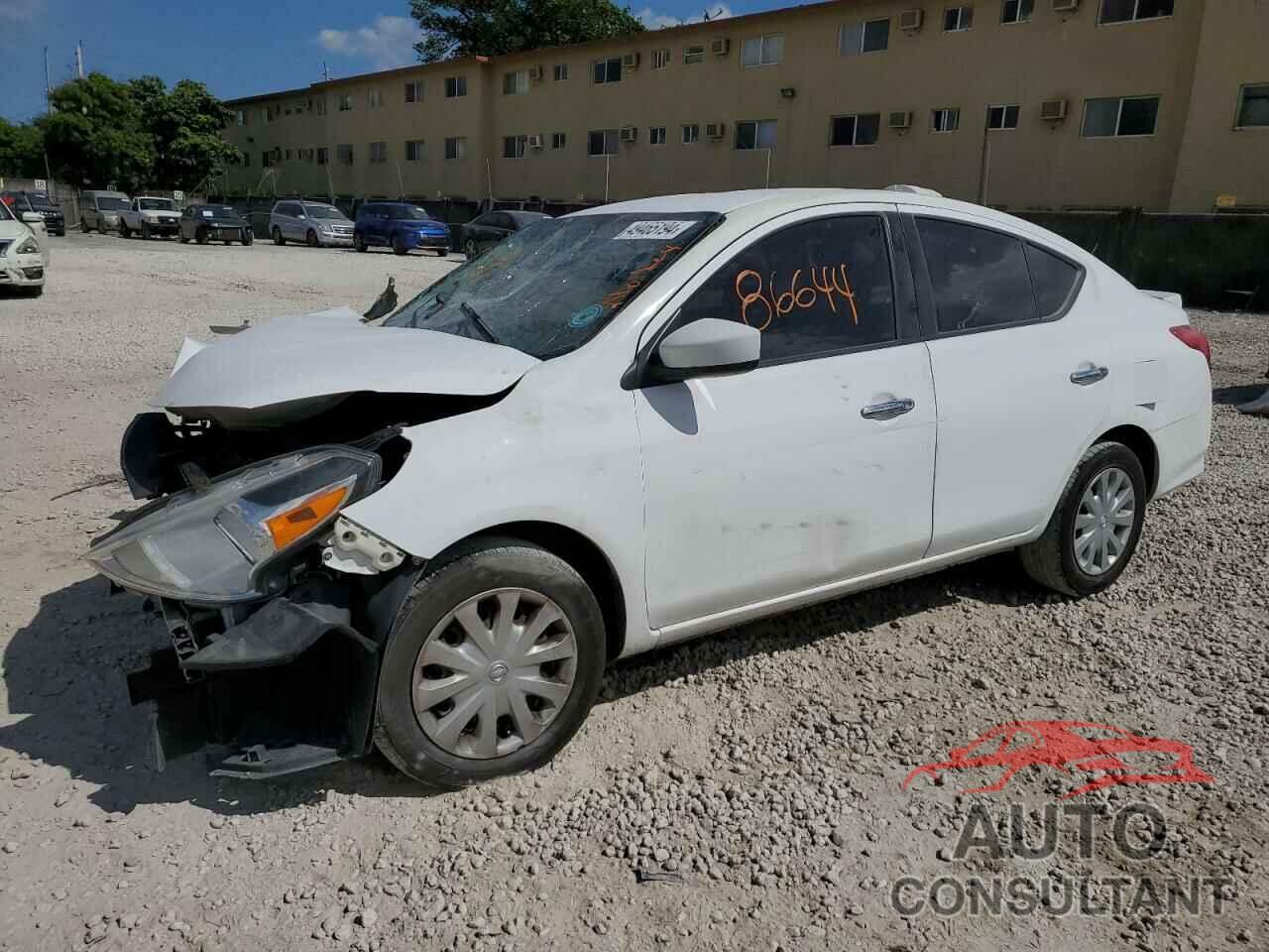 NISSAN VERSA 2018 - 3N1CN7AP0JK391473