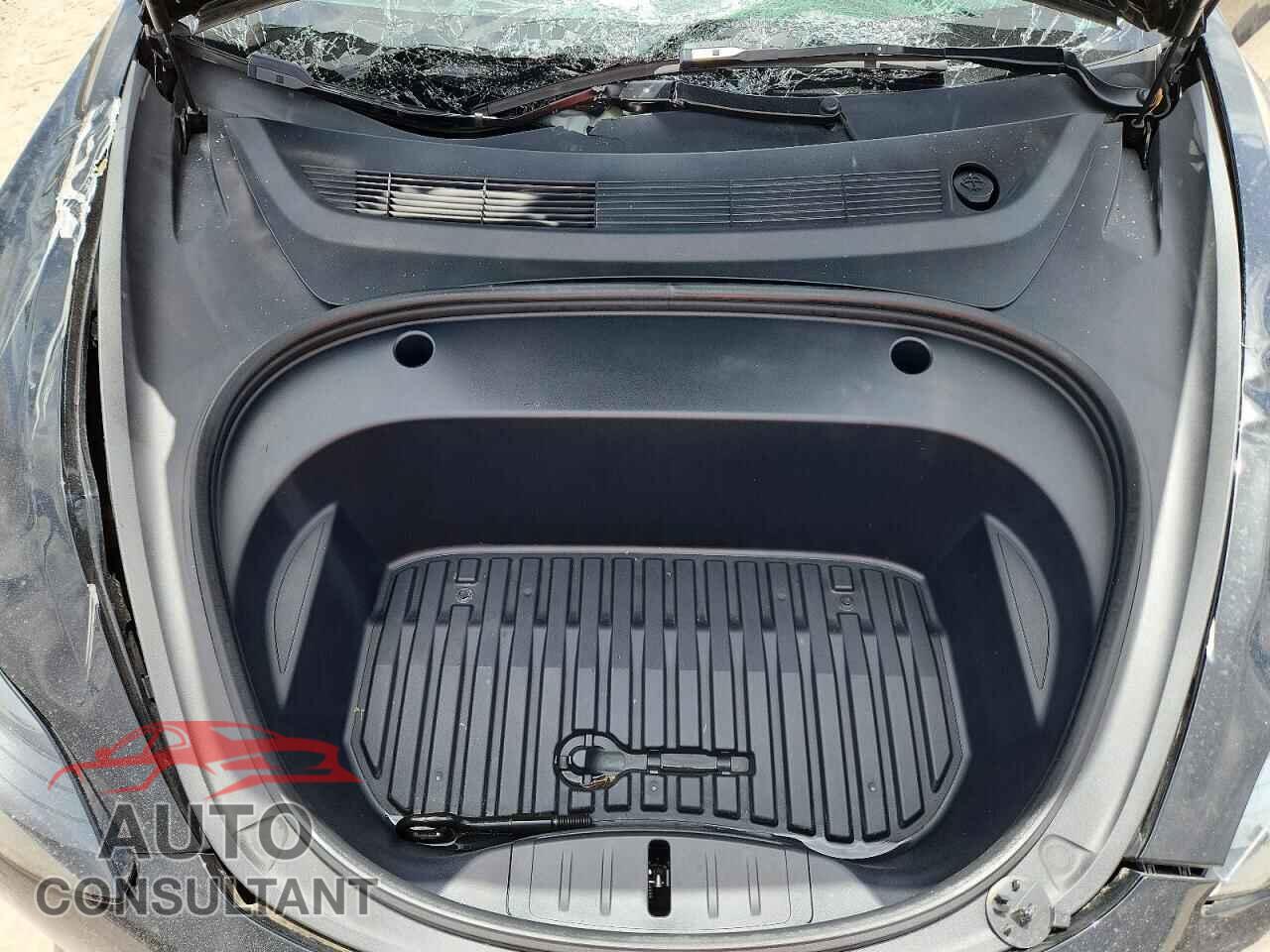 TESLA MODEL 3 2023 - 5YJ3E1EA6PF555844