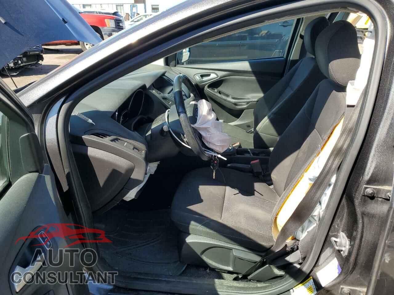 FORD FOCUS 2016 - 1FADP3F24GL228265