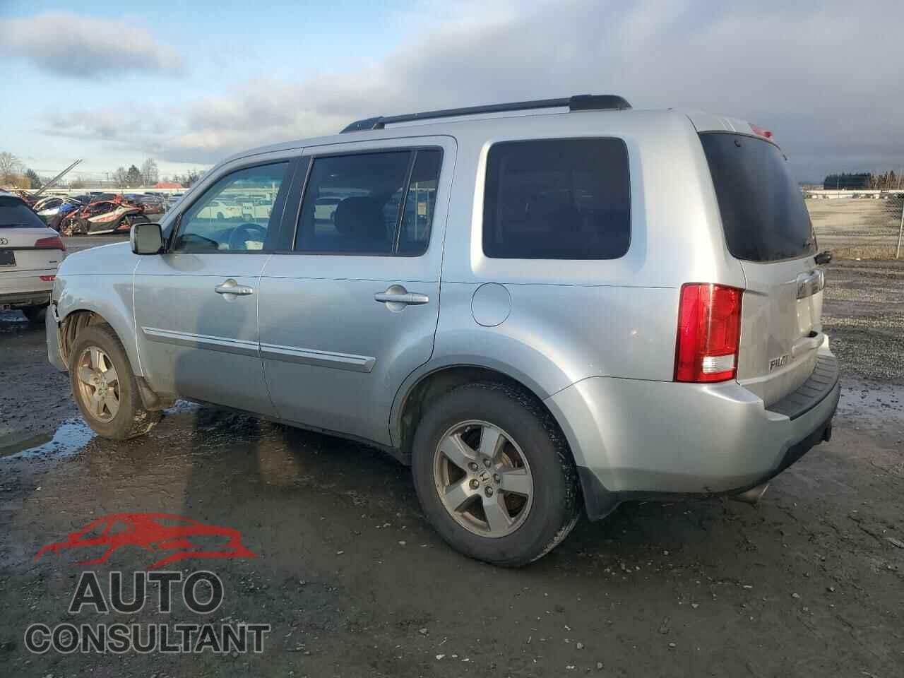 HONDA PILOT 2010 - 5FNYF4H51AB001038