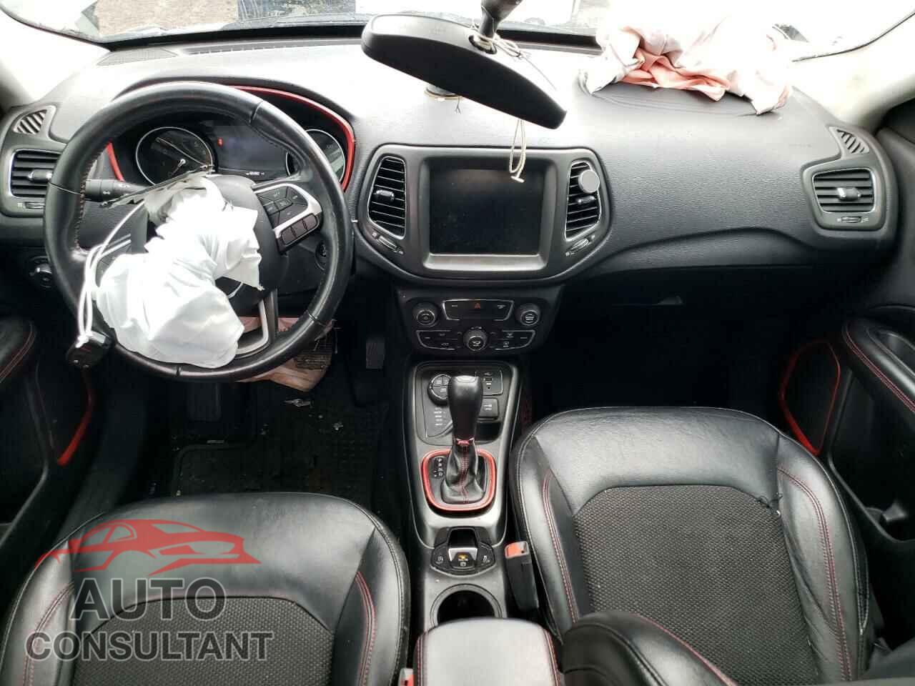 JEEP COMPASS 2020 - 3C4NJDDB3LT123711