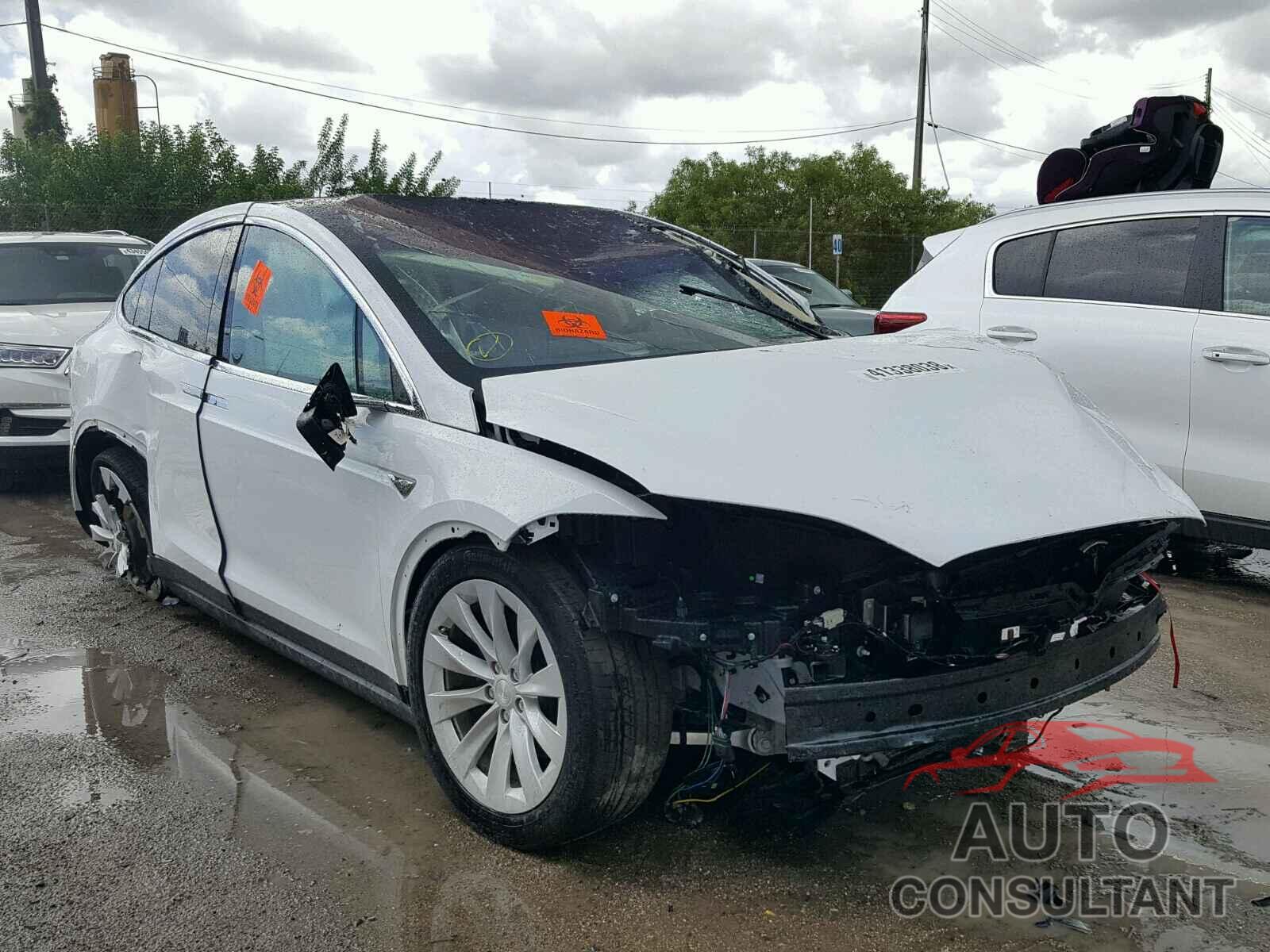 TESLA MODEL X 2016 - 5YJXCBE26GF005808