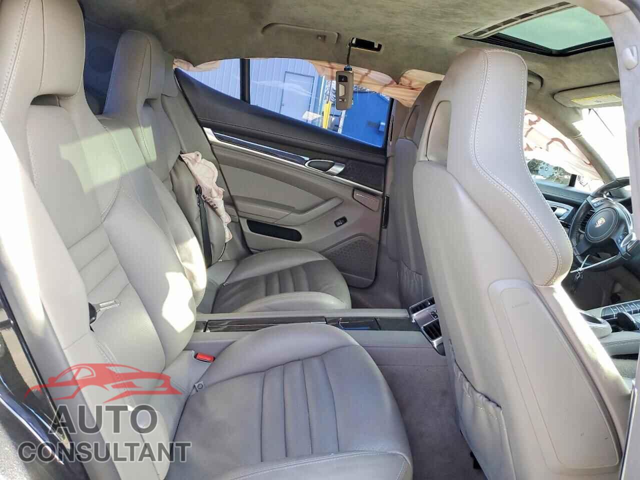 PORSCHE PANAMERA 2012 - WP0AC2A79CL090481