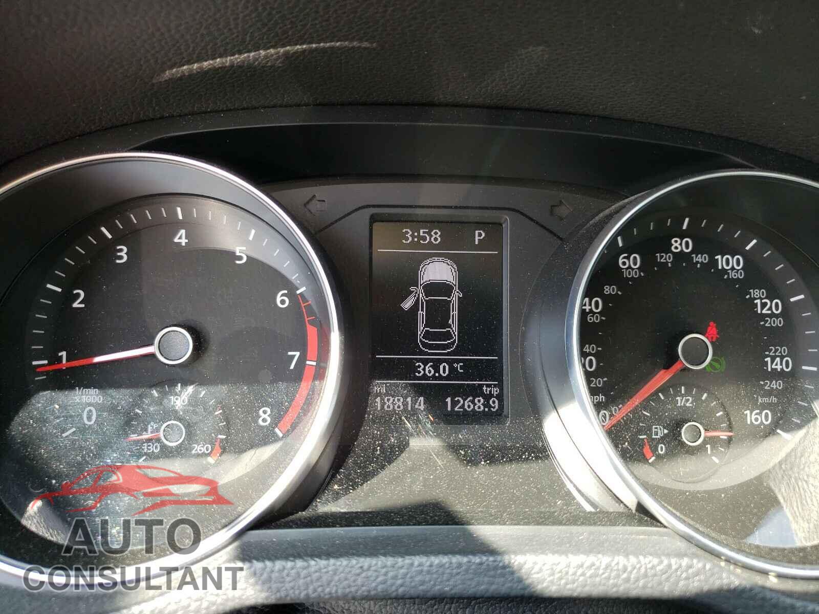 VOLKSWAGEN PASSAT 2017 - 1VWAT7A3XHC084199
