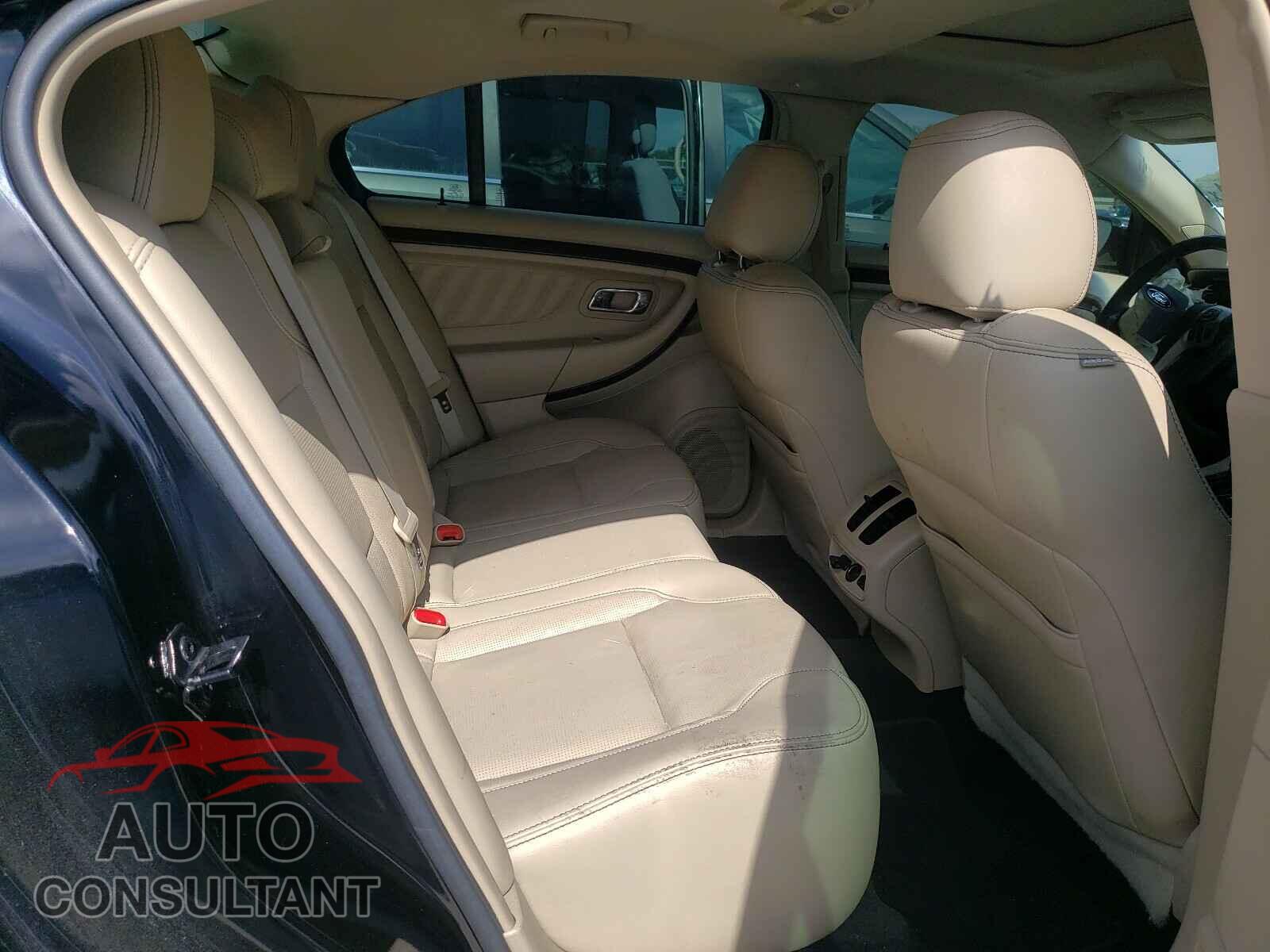 FORD TAURUS 2017 - 1FAHP2F82HG108295
