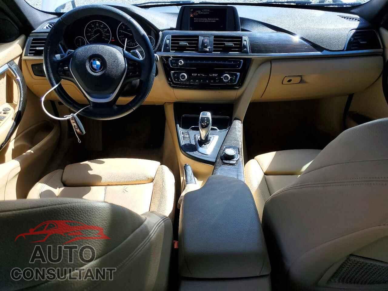 BMW 3 SERIES 2016 - WBA8E9G56GNU29101