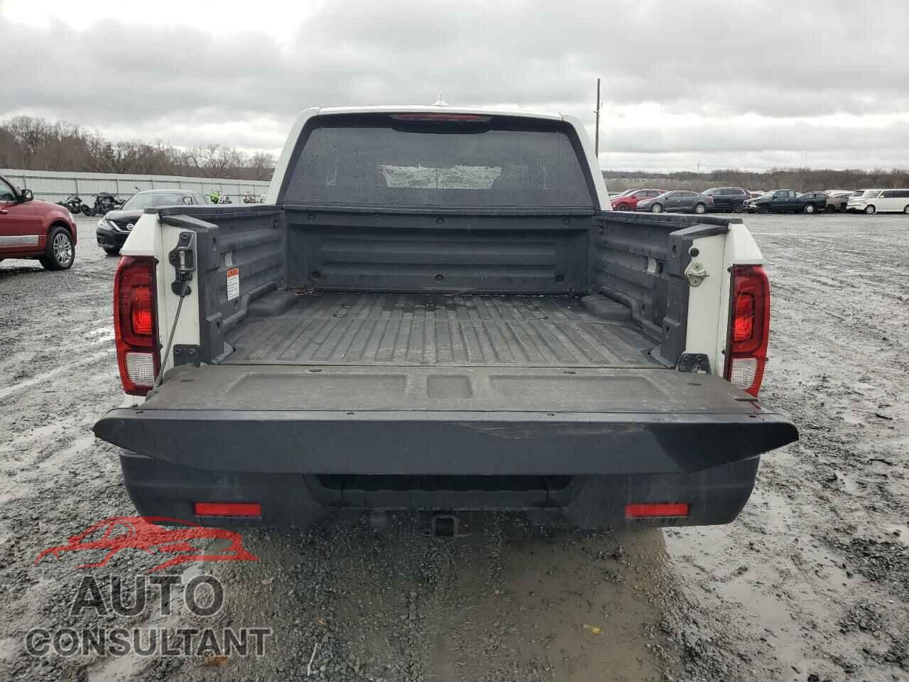 HONDA RIDGELINE 2017 - 5FPYK3F6XHB030511