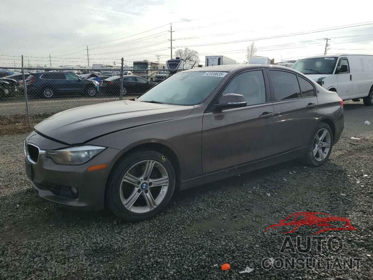 BMW 3 SERIES 2014 - WBA3A5G51ENP28443