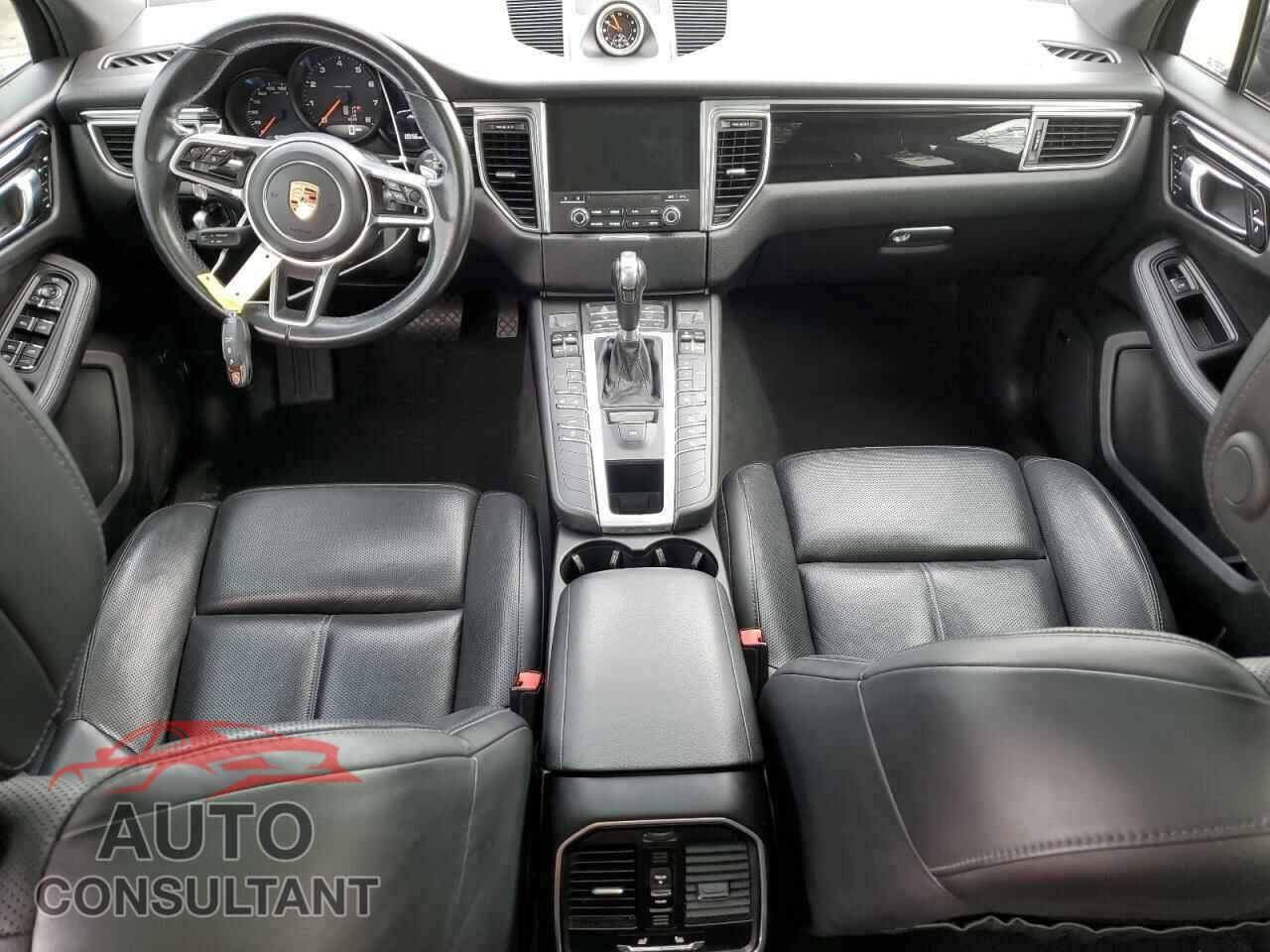 PORSCHE MACAN 2017 - WP1AA2A55HLB03298