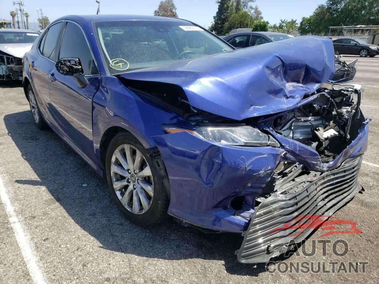 TOYOTA CAMRY 2018 - 4T1B11HK3JU619540