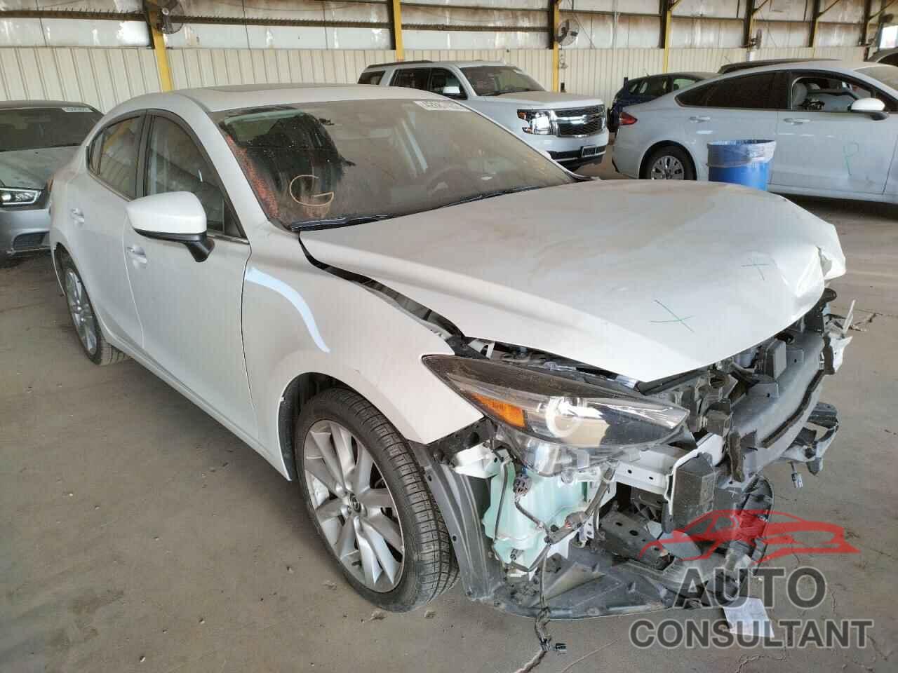 MAZDA 3 2017 - 3MZBN1W30HM128522