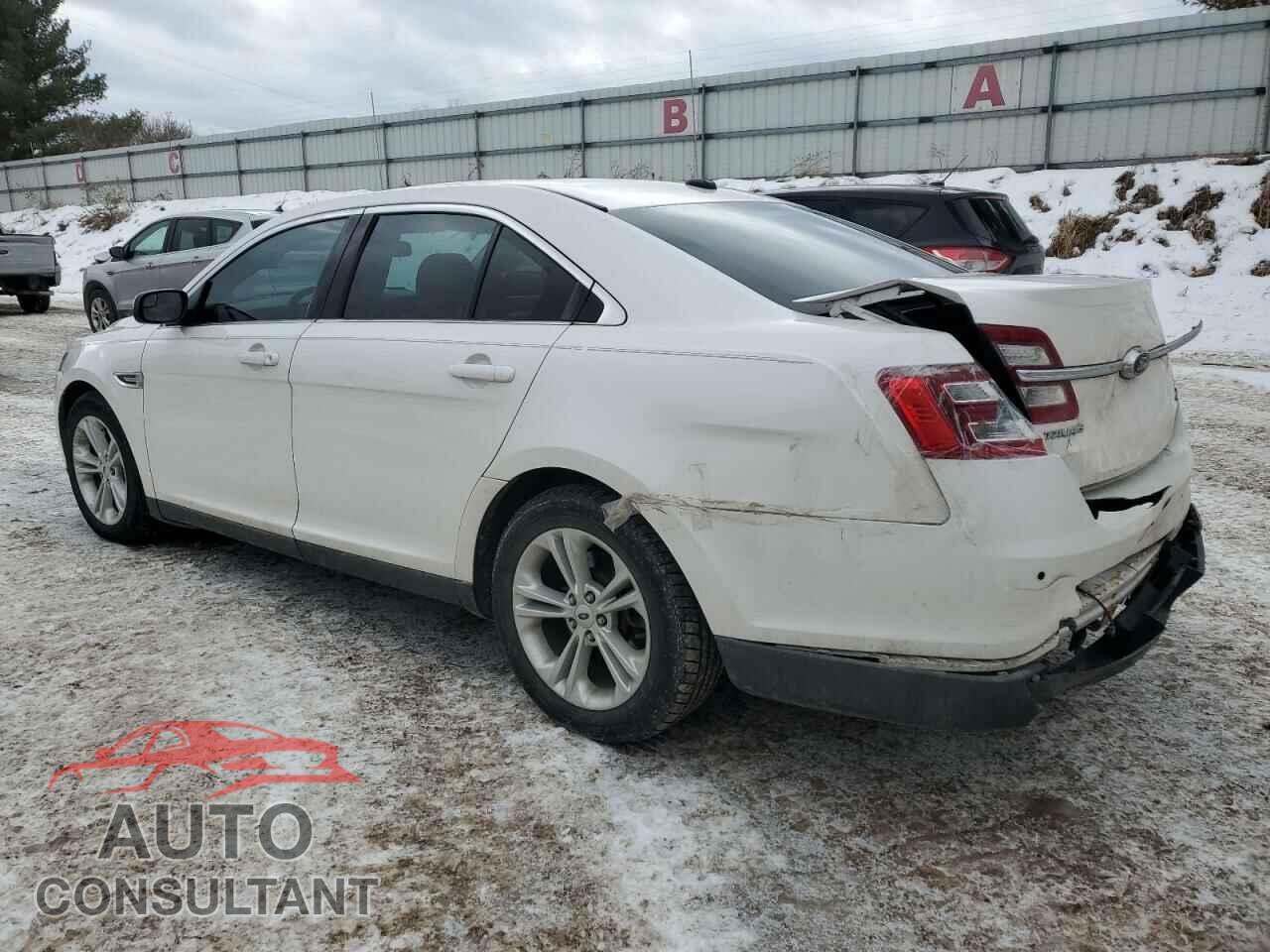 FORD TAURUS 2017 - 1FAHP2E80HG138753