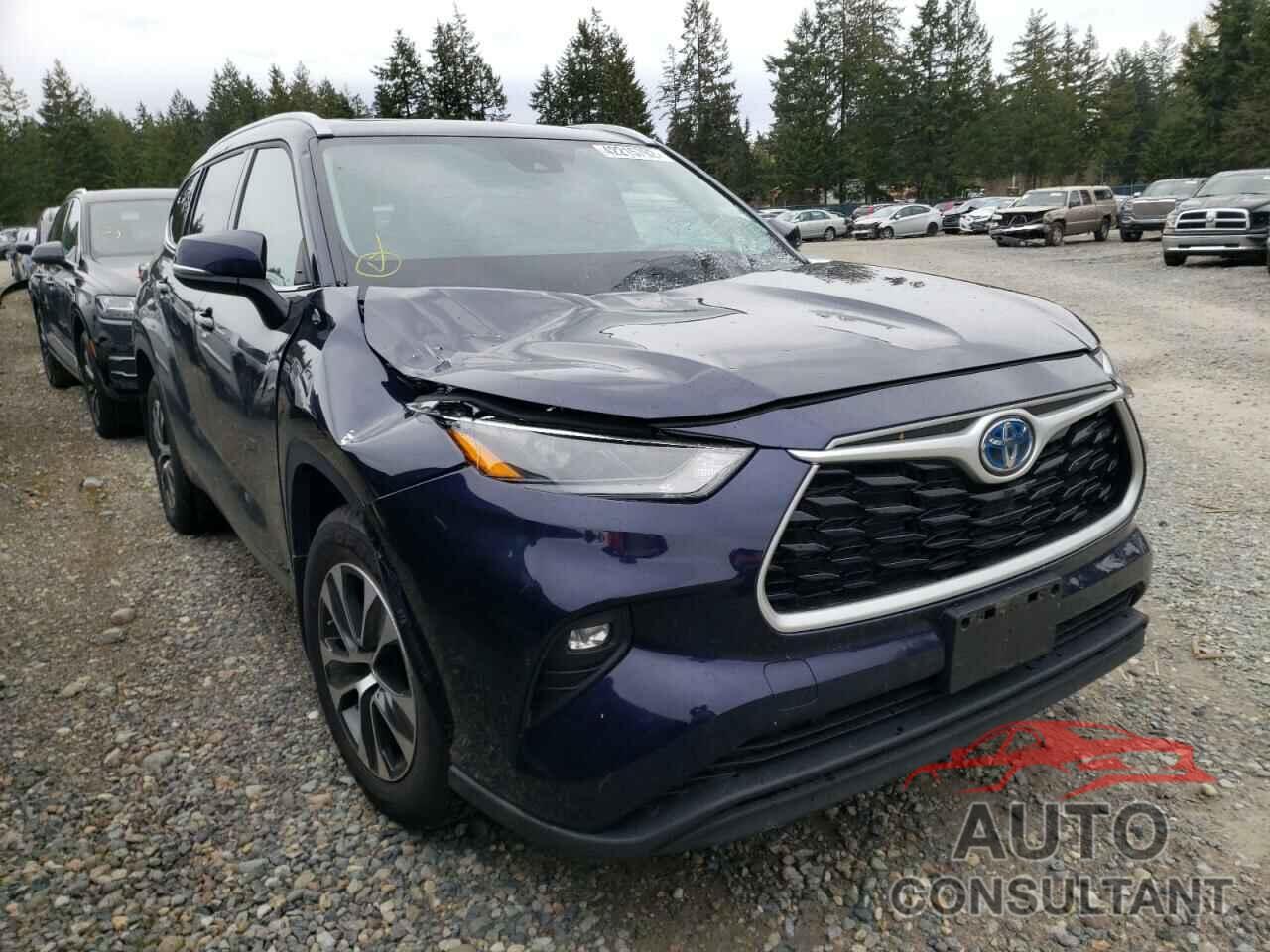 TOYOTA HIGHLANDER 2022 - 5TDHBRCH6NS543778