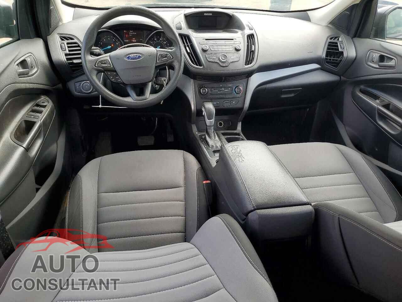FORD ESCAPE 2017 - 1FMCU0F79HUD51334