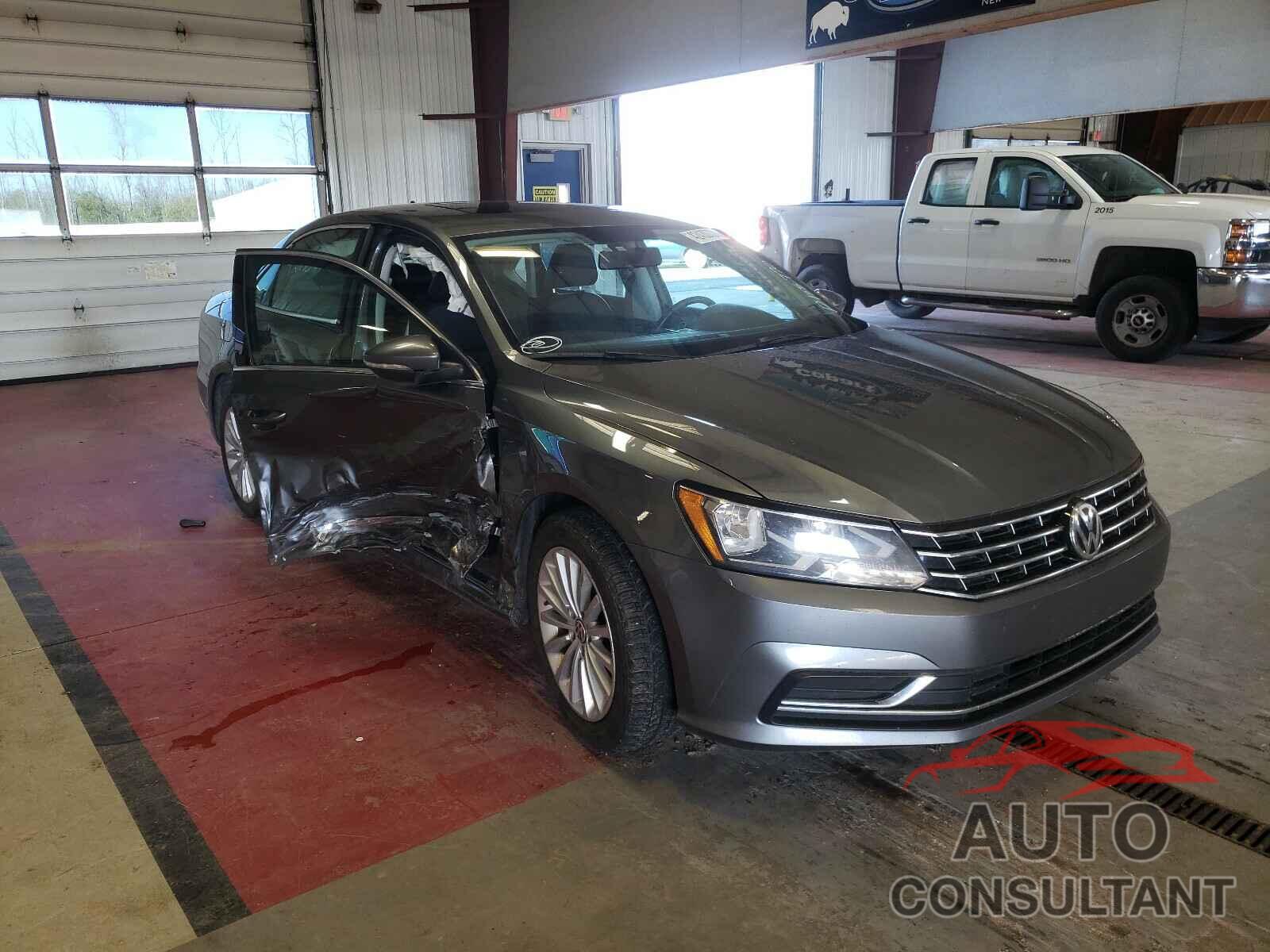 VOLKSWAGEN PASSAT 2017 - 1VWBT7A38HC014575