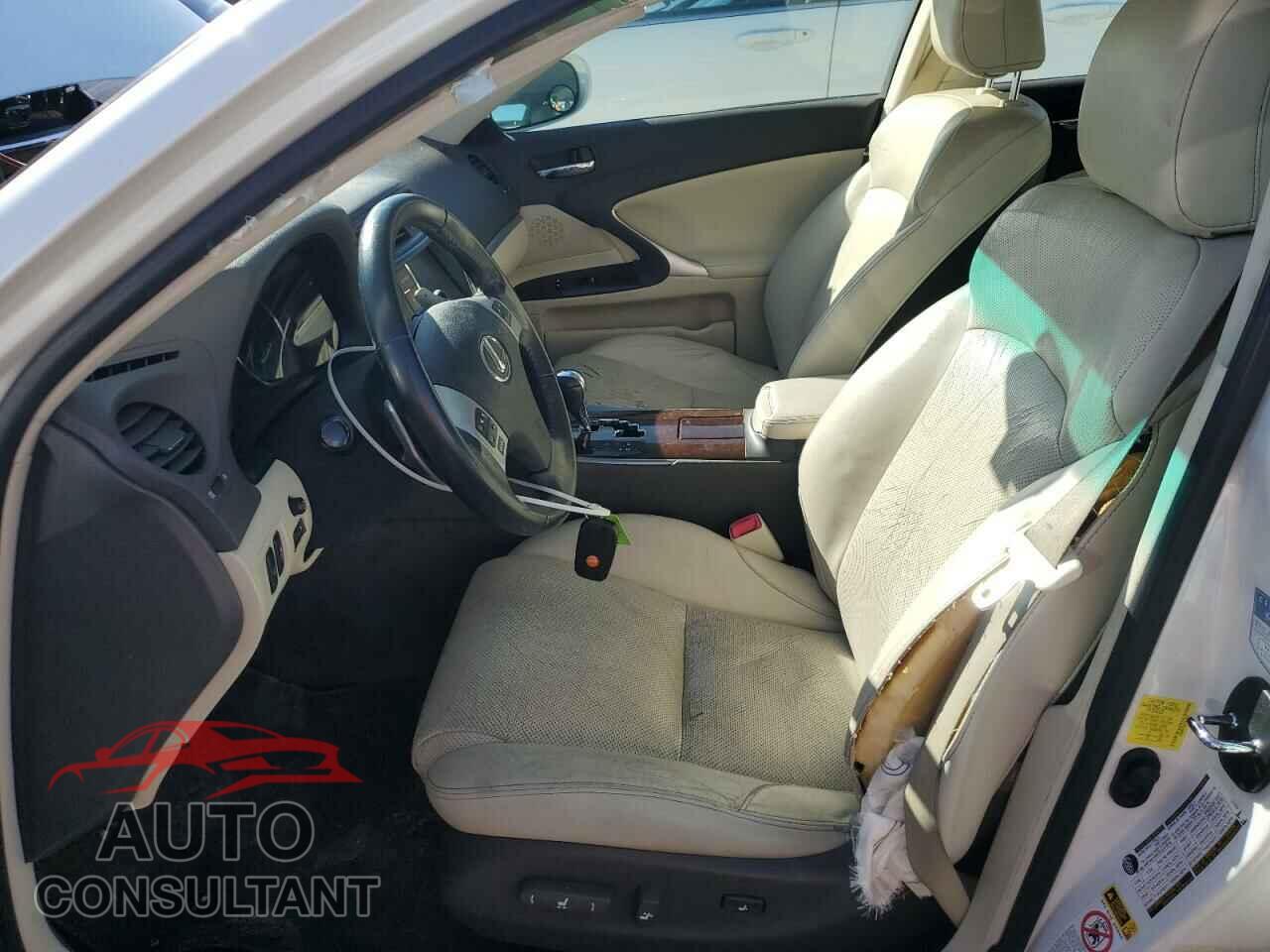 LEXUS IS 2012 - JTHBE5C26C5030856