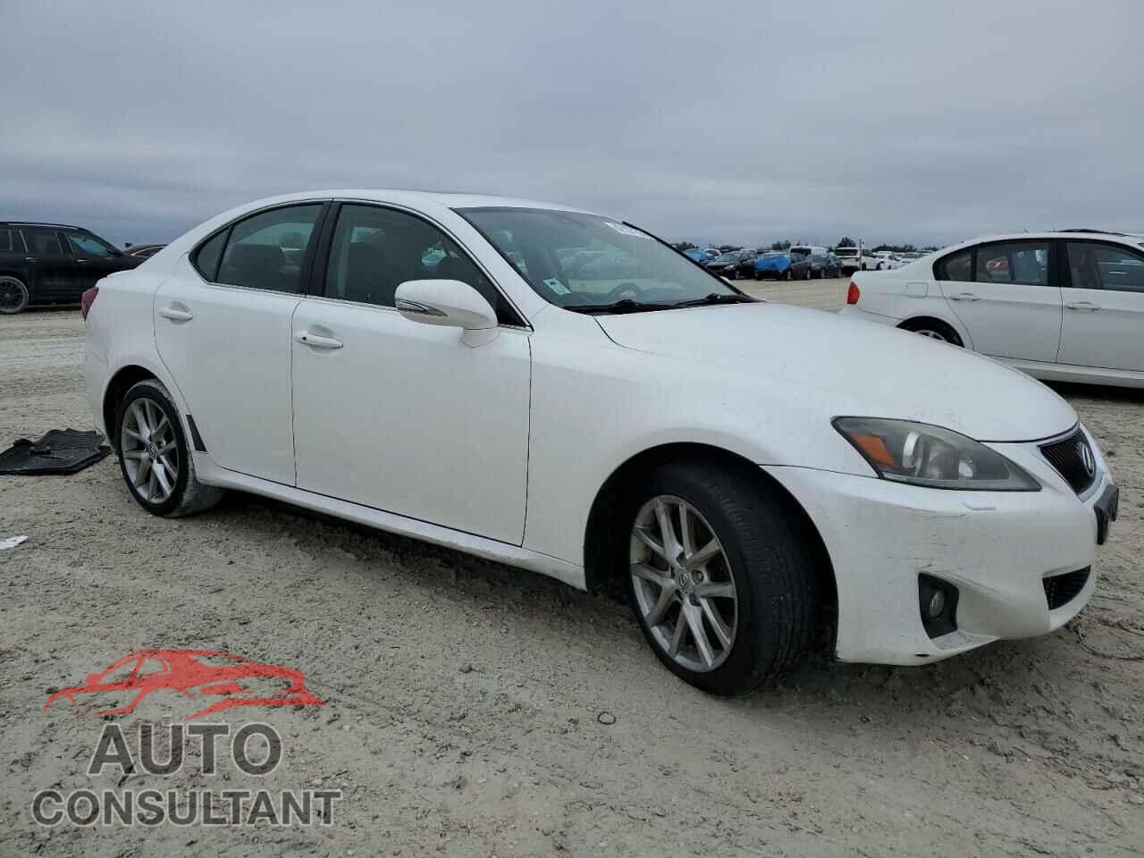 LEXUS IS 2011 - JTHCE5C20B5000786