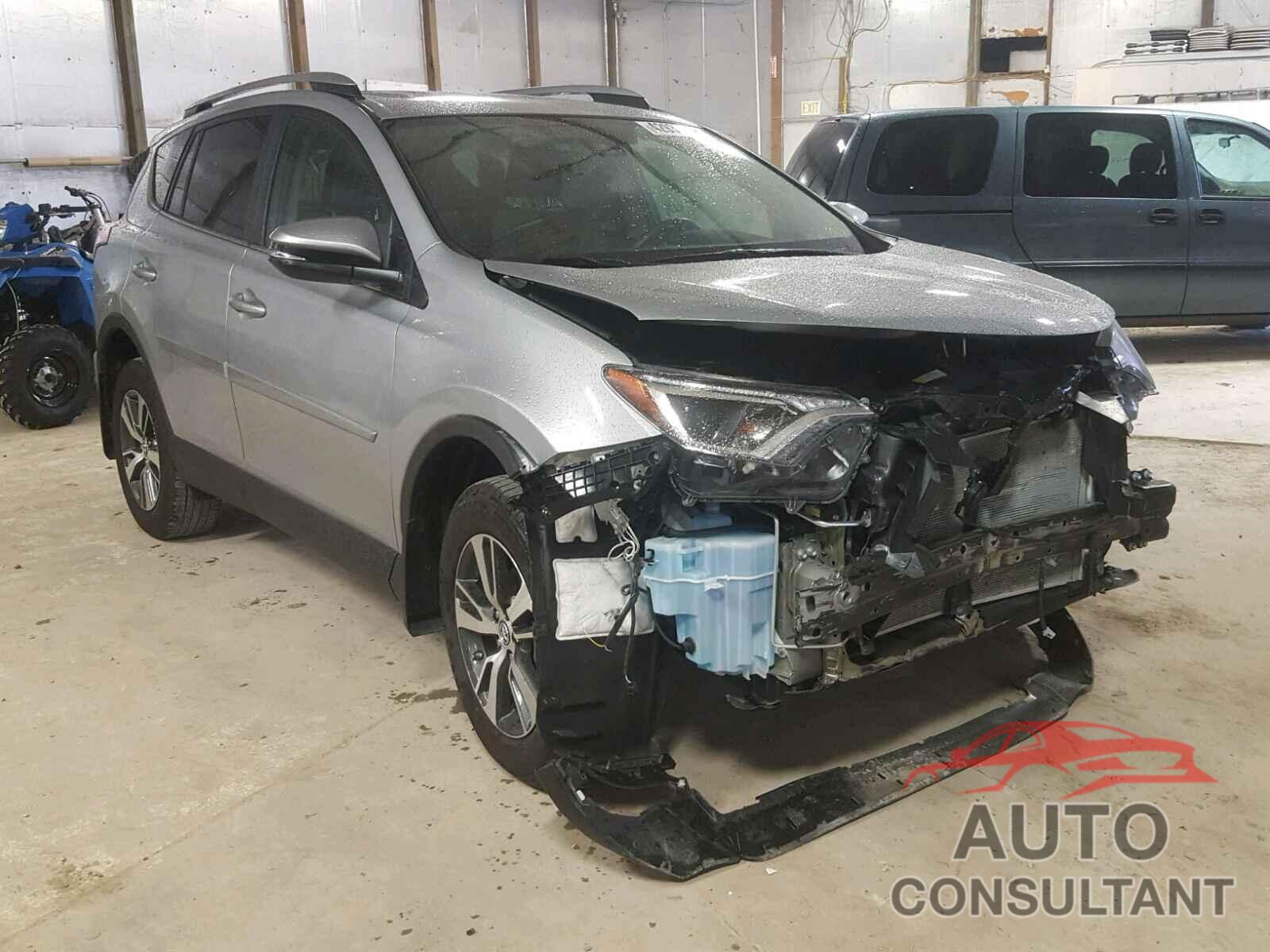 TOYOTA RAV4 XLE 2017 - 2T3RFREVXHW561151