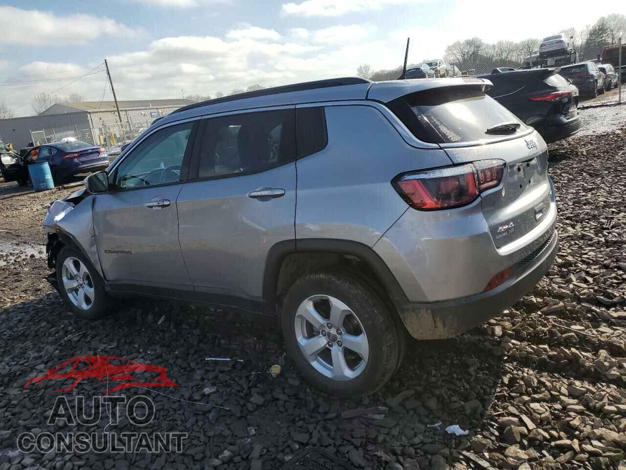 JEEP COMPASS 2018 - 3C4NJDBB4JT402679