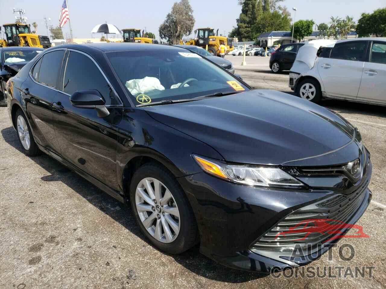 TOYOTA CAMRY 2018 - 4T1B11HKXJU584429