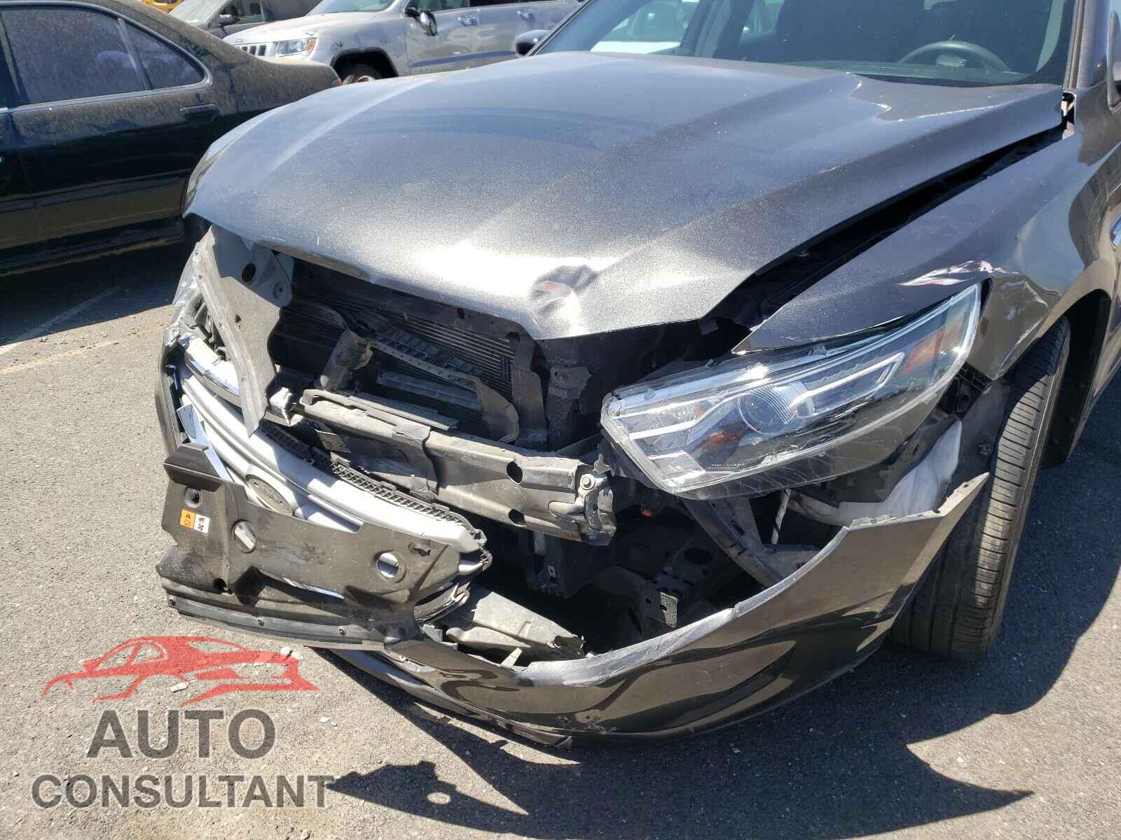 FORD TAURUS 2016 - 1FAHP2E88GG145724