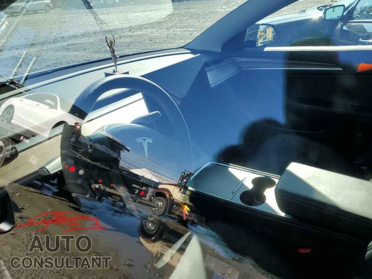 TESLA MODEL 3 2023 - 5YJ3E1EA8PF510517