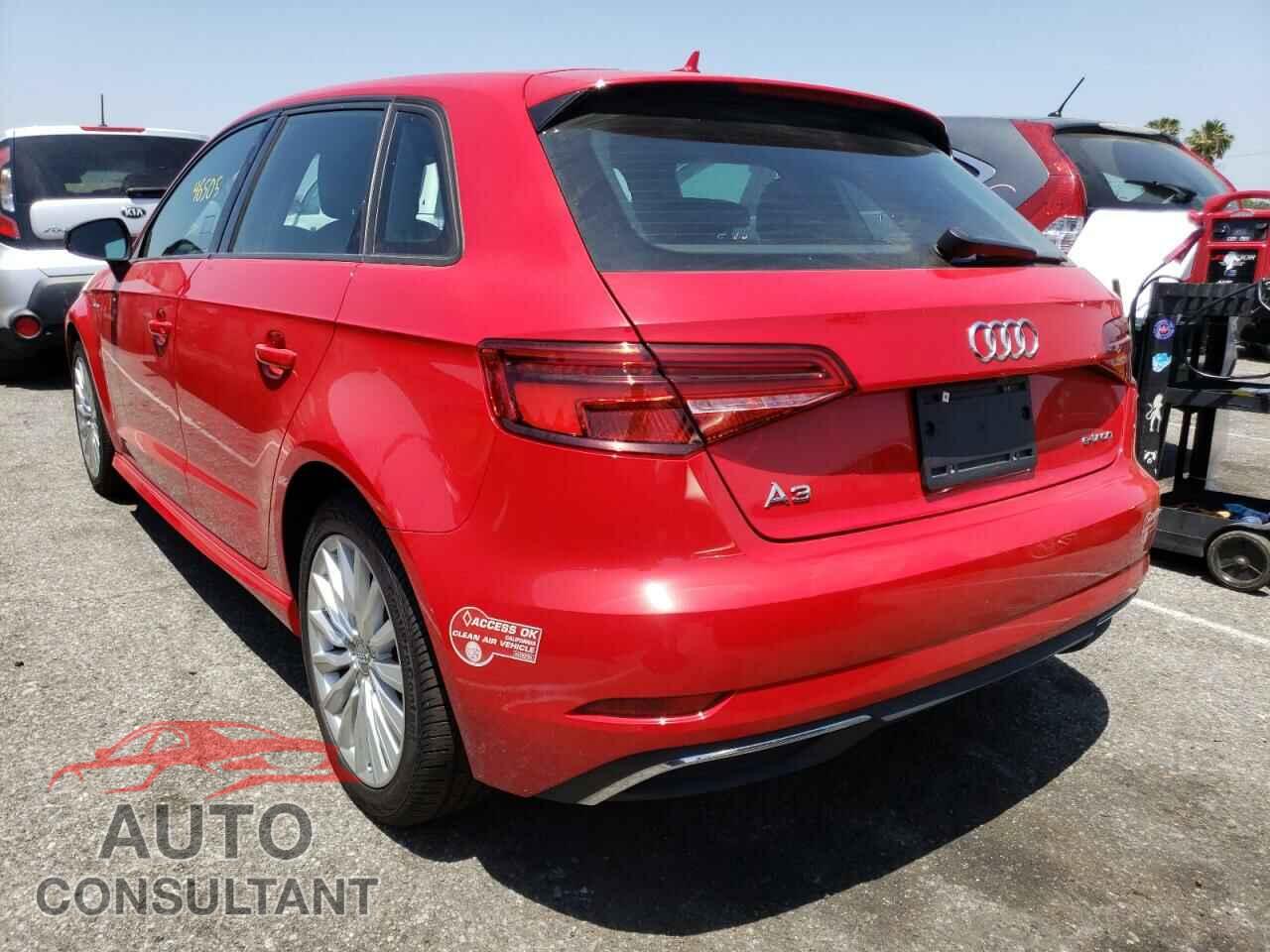 AUDI A3 2017 - WAUUPBFF4HA043098