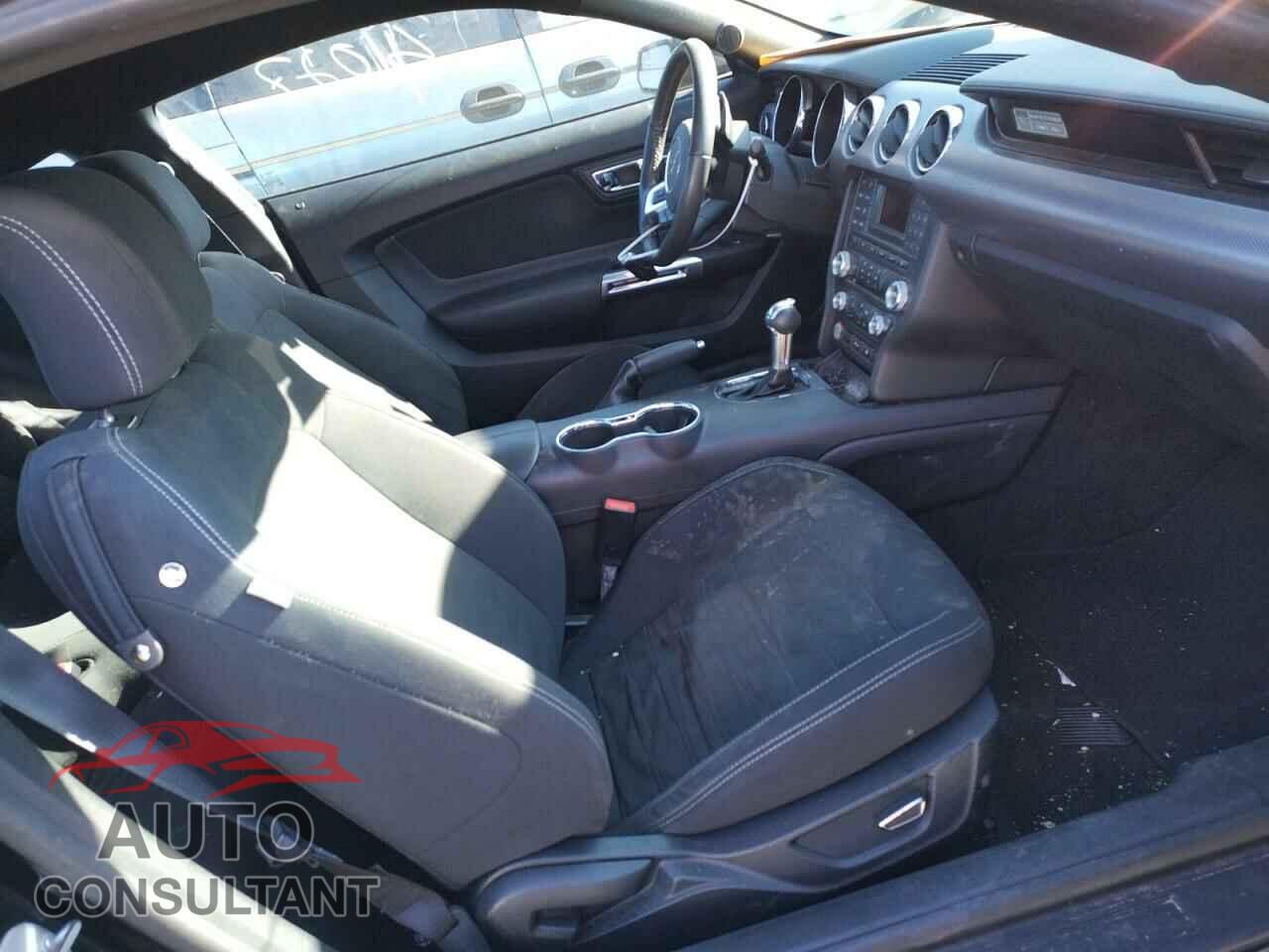 FORD MUSTANG 2017 - 1FA6P8TH1H5251054