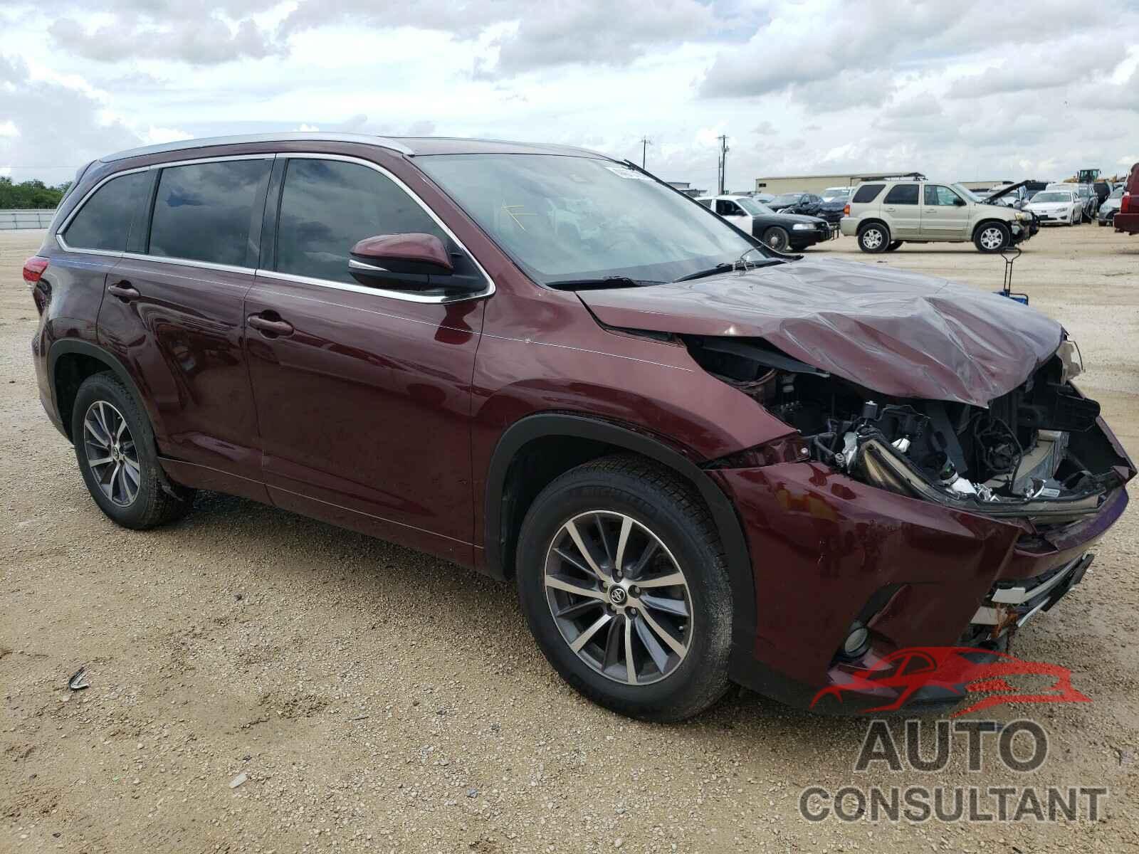 TOYOTA HIGHLANDER 2017 - 5TDKZRFH7HS232944