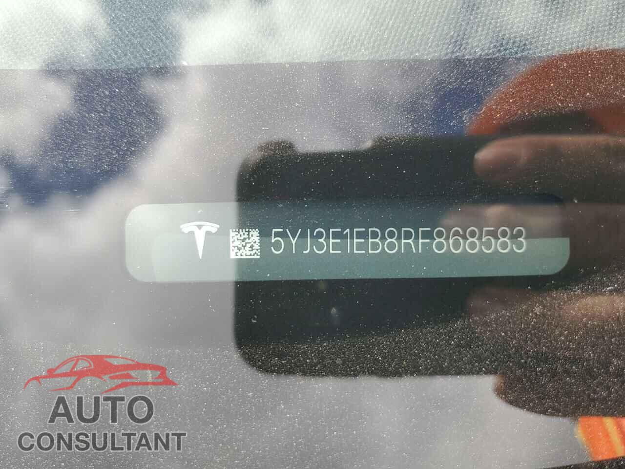 TESLA MODEL 3 2024 - 5YJ3E1EB8RF868583