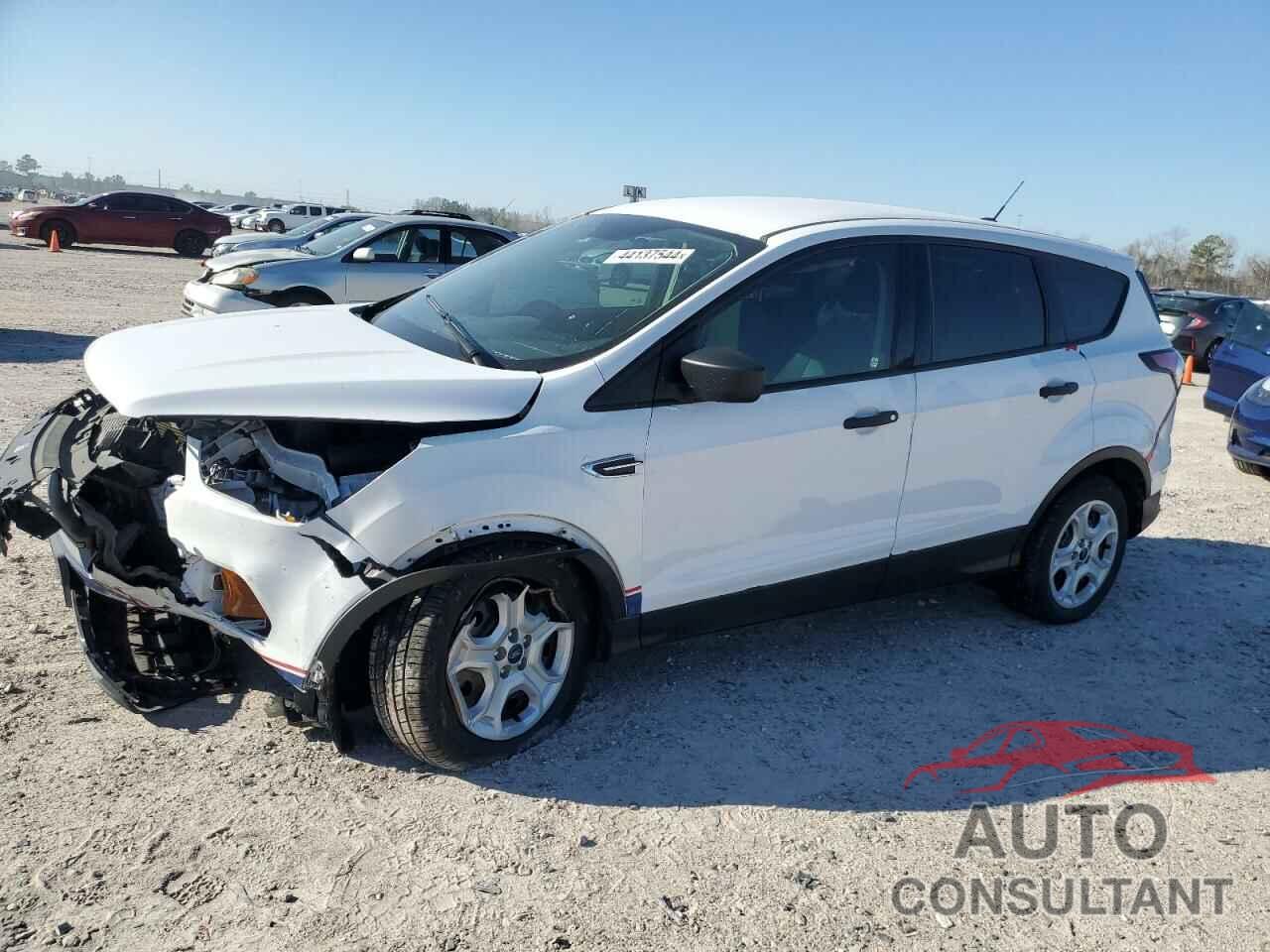 FORD ESCAPE 2017 - 1FMCU0F75HUC00541