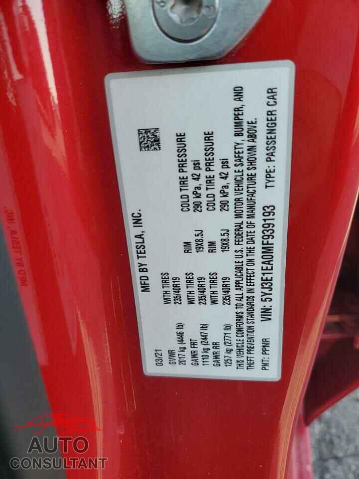 TESLA MODEL 3 2021 - 5YJ3E1EA0MF939193