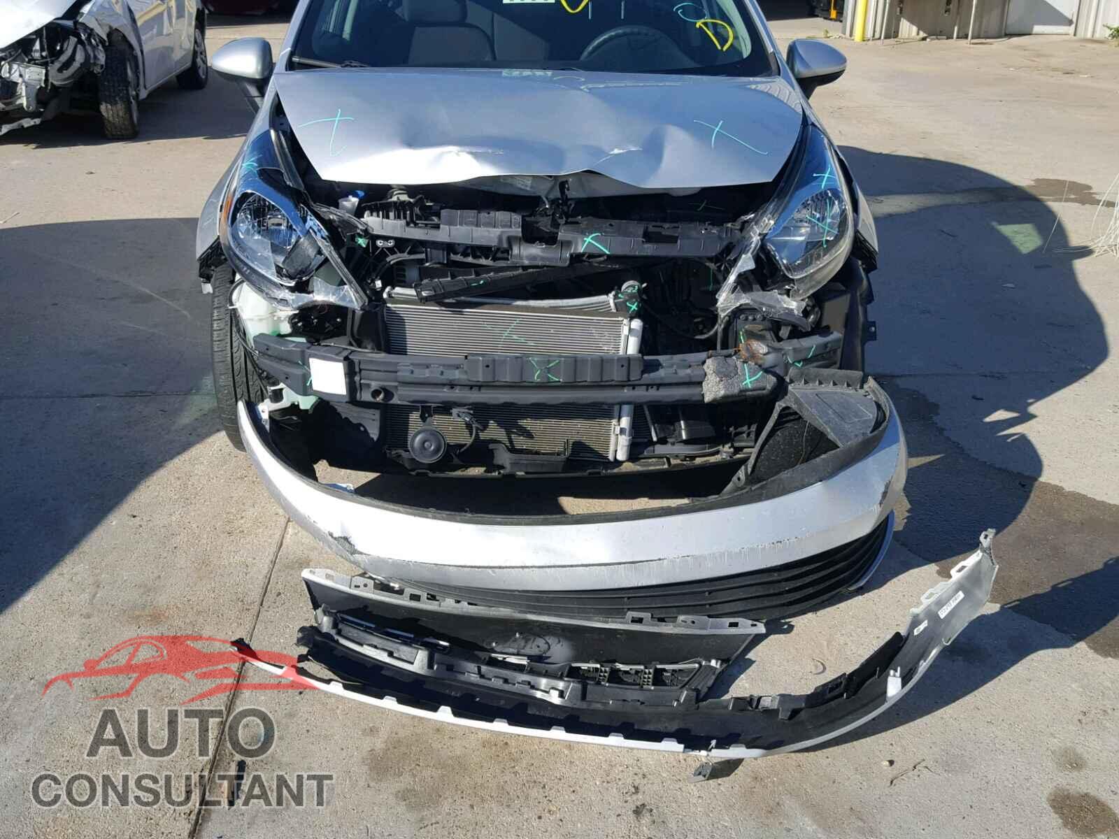 KIA RIO 2016 - KNADM4A3XG6662811