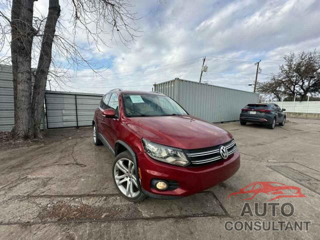 VOLKSWAGEN TIGUAN 2012 - WVGAV7AX7CW003047